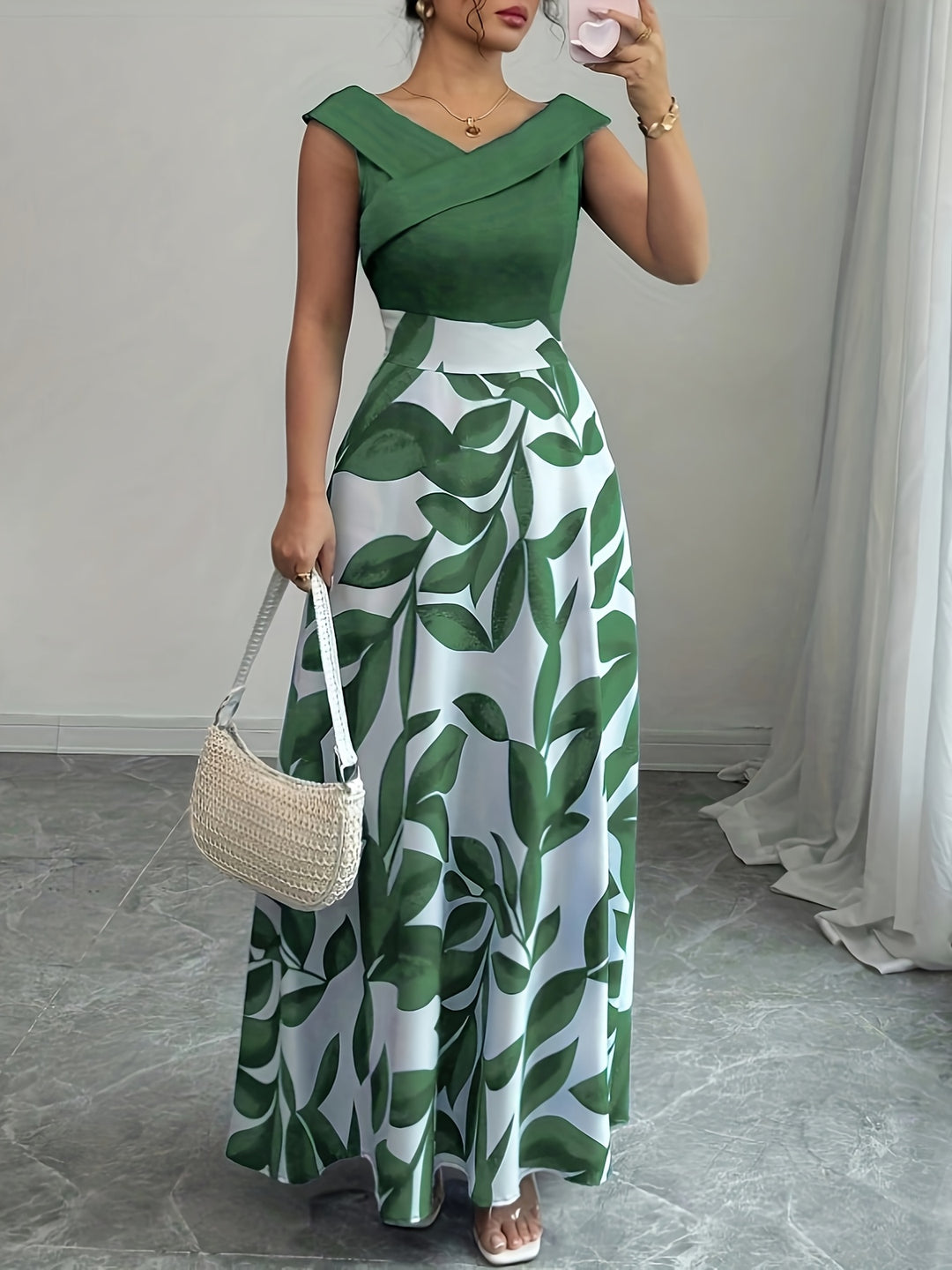 Noelia | Floral V-Neck Maxi Dress