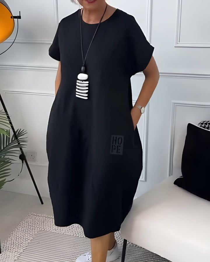 Iris™ - Chic Short-Sleeved Dress