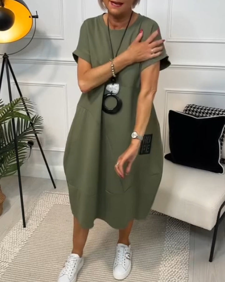 Iris™ - Chic Short-Sleeved Dress