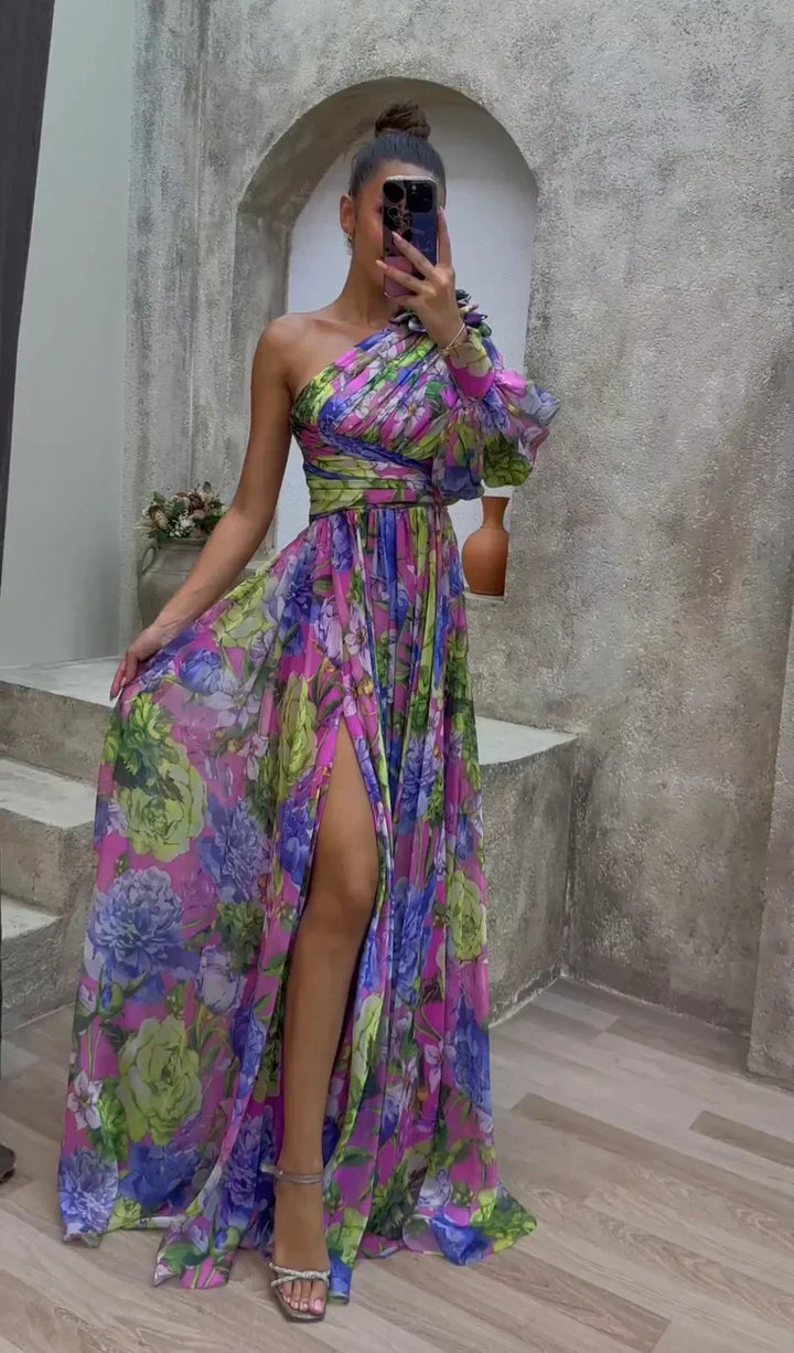 McKenna | Elegant Flowing Gown