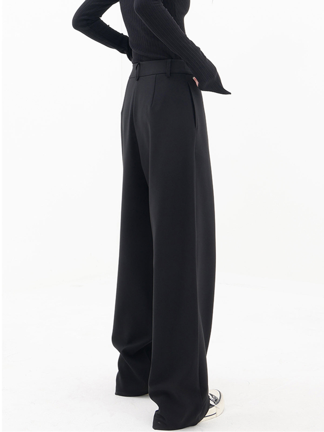 Yuli™ | Contemporary Relaxed-Fit Trousers