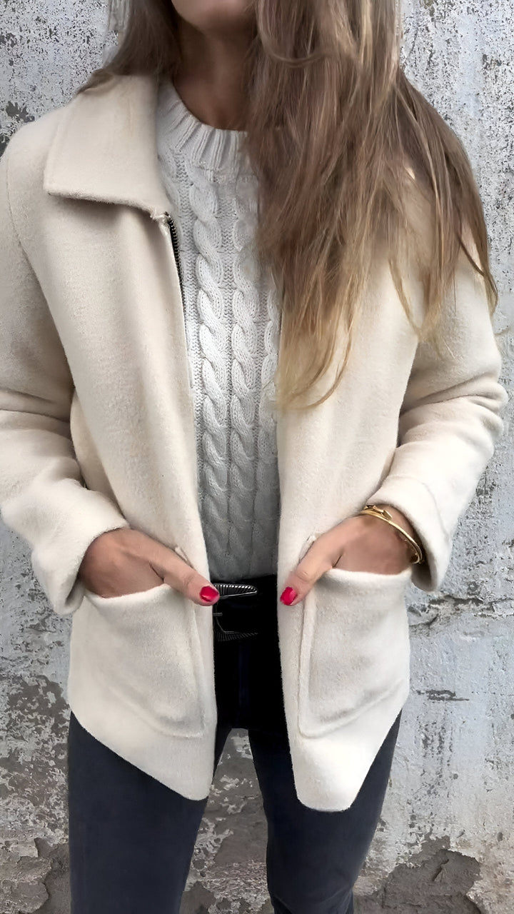 Sutton™ | Chic Lapel Zip-Up Jacket
