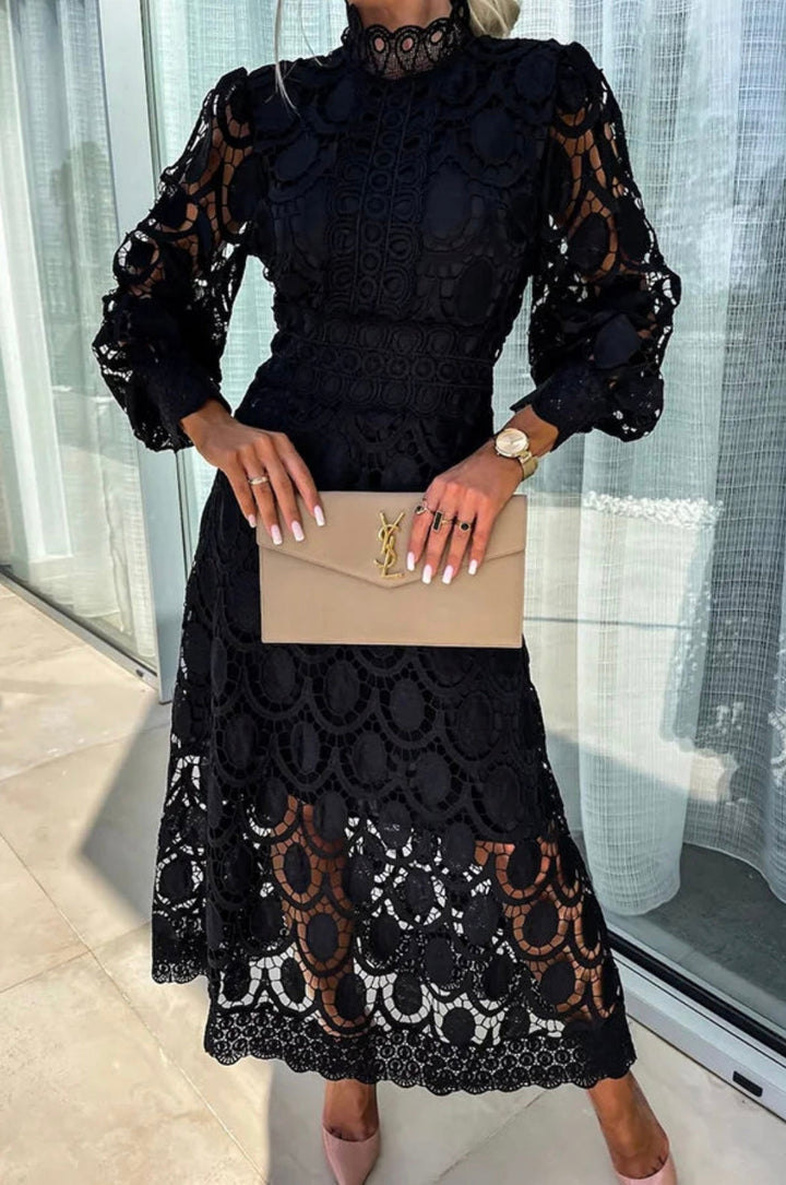Charlotte | Timeless Lace Elegance