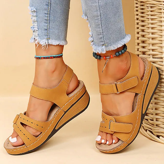 Aroha - Sandals for Spring