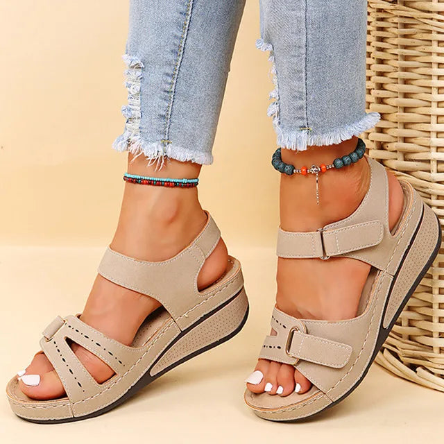 Aroha - Sandals for Spring