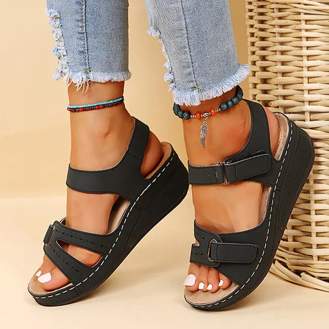 Aroha - Sandals for Spring