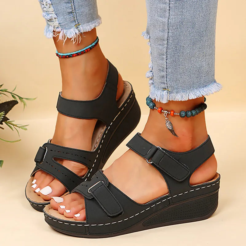 Aroha - Sandals for Spring