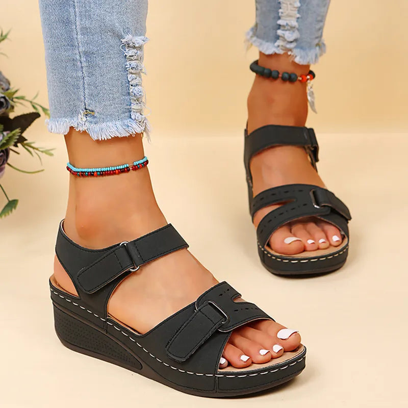 Aroha - Sandals for Spring