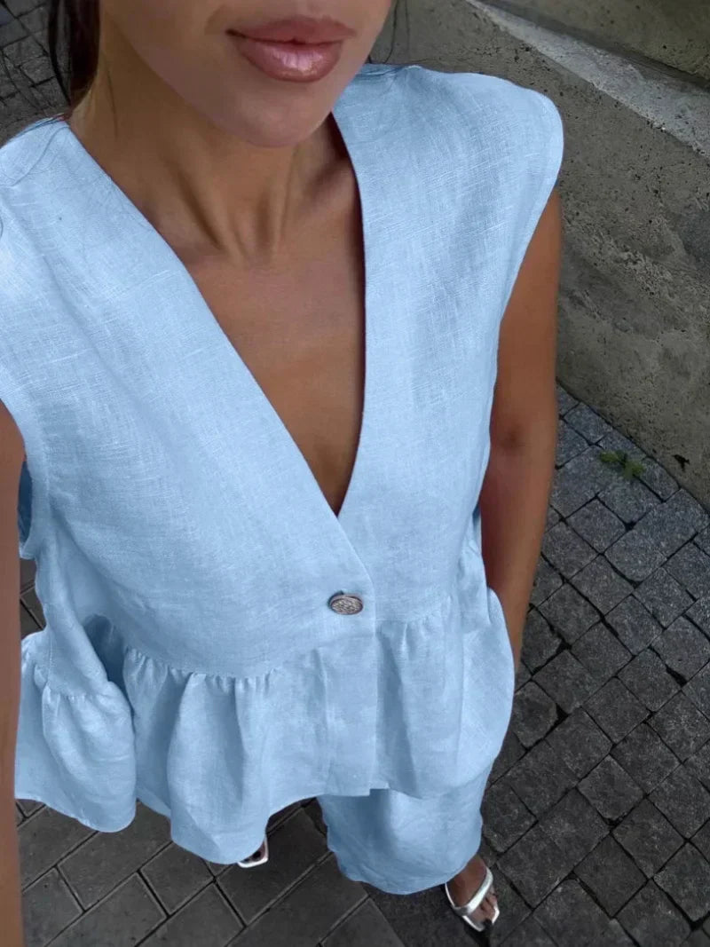Laura™ | Graceful Flowing Ensemble