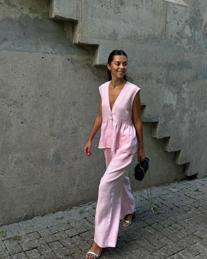 Laura™ | Graceful Flowing Ensemble