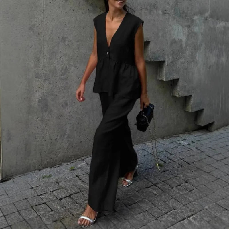 Laura™ | Graceful Flowing Ensemble
