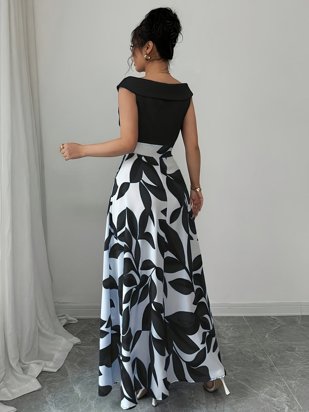 Noelia | Floral V-Neck Maxi Dress