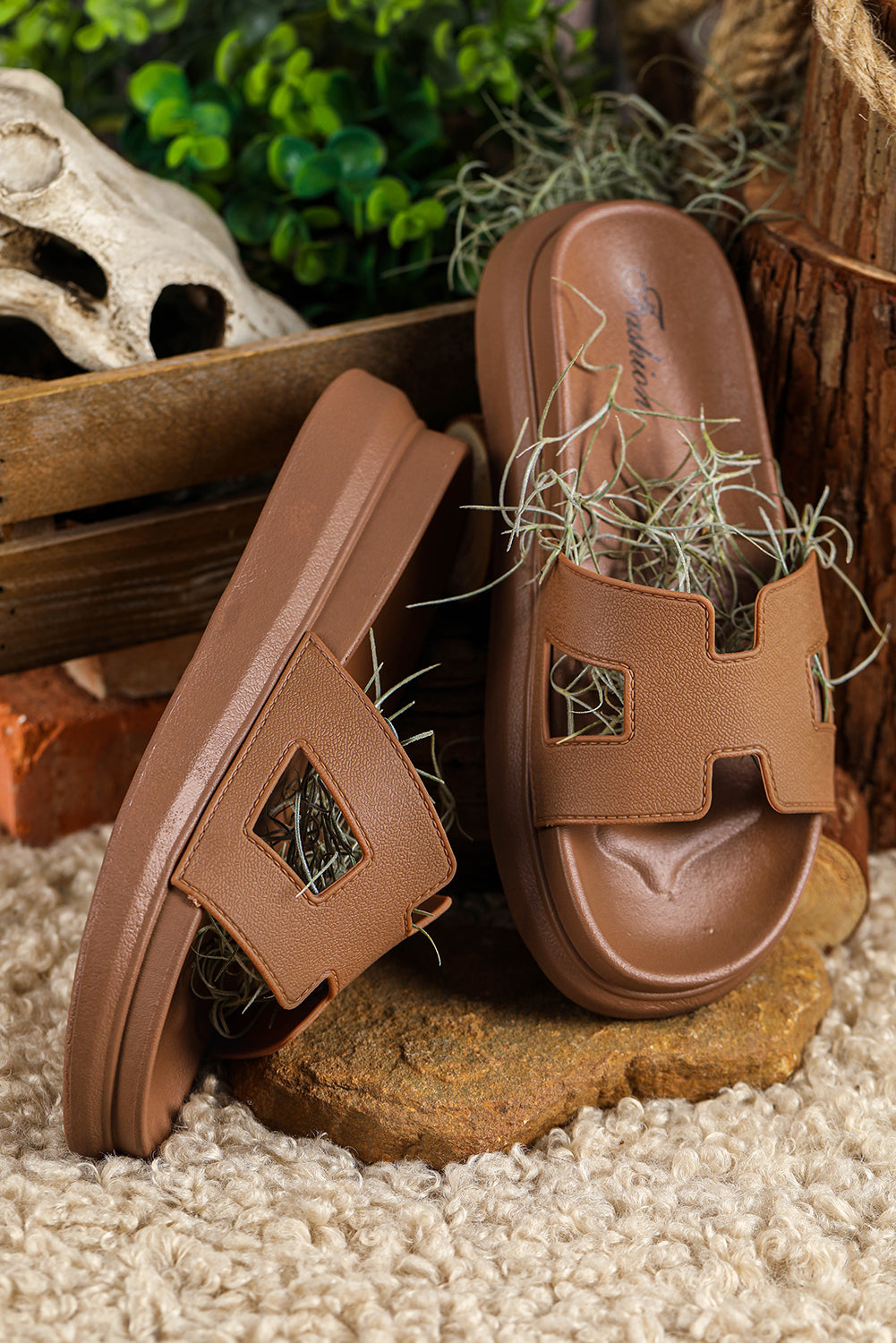 Nia – Elevated Platform Sandals