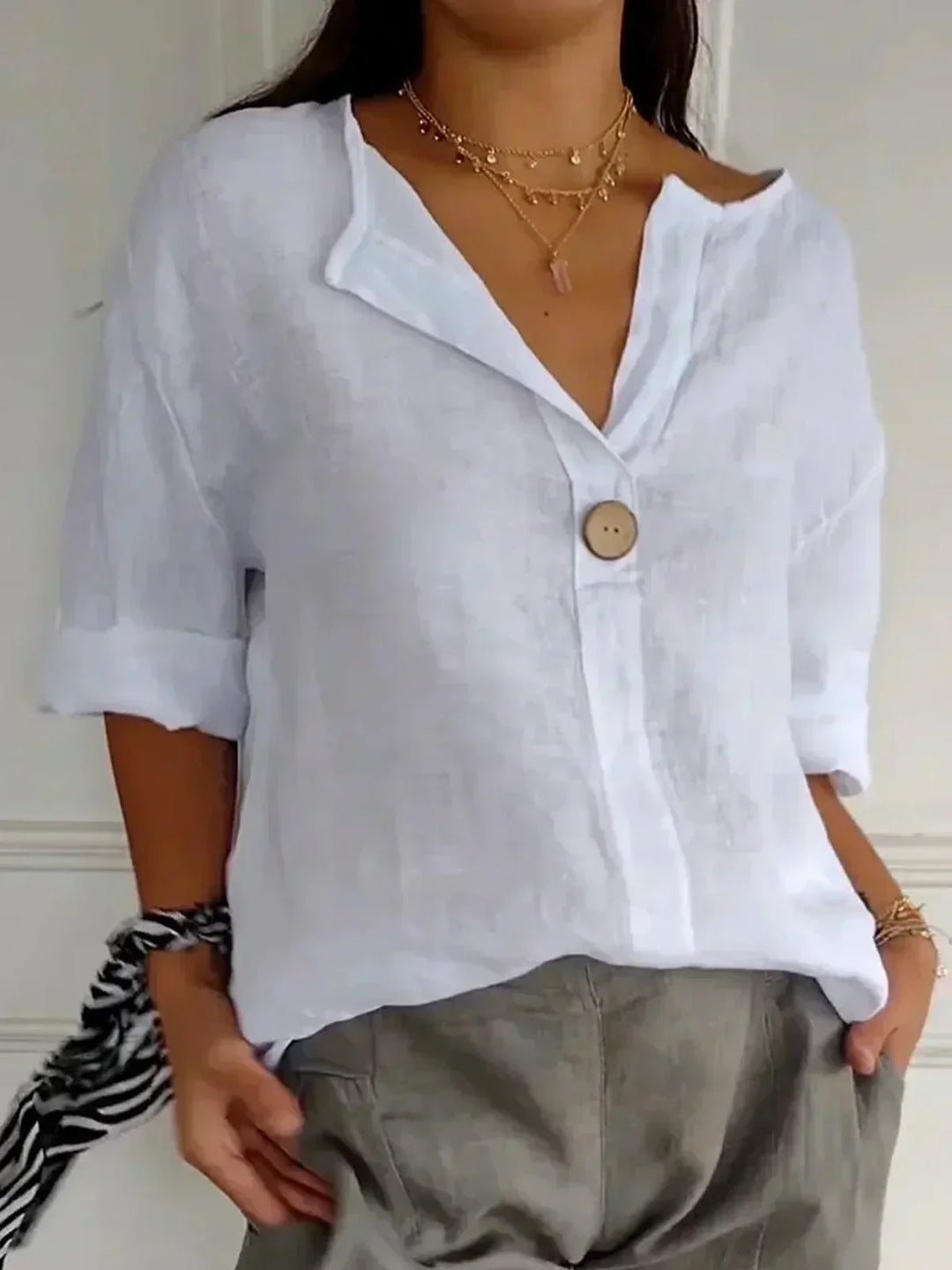 Lorelei – Relaxed V-Neck Blouse