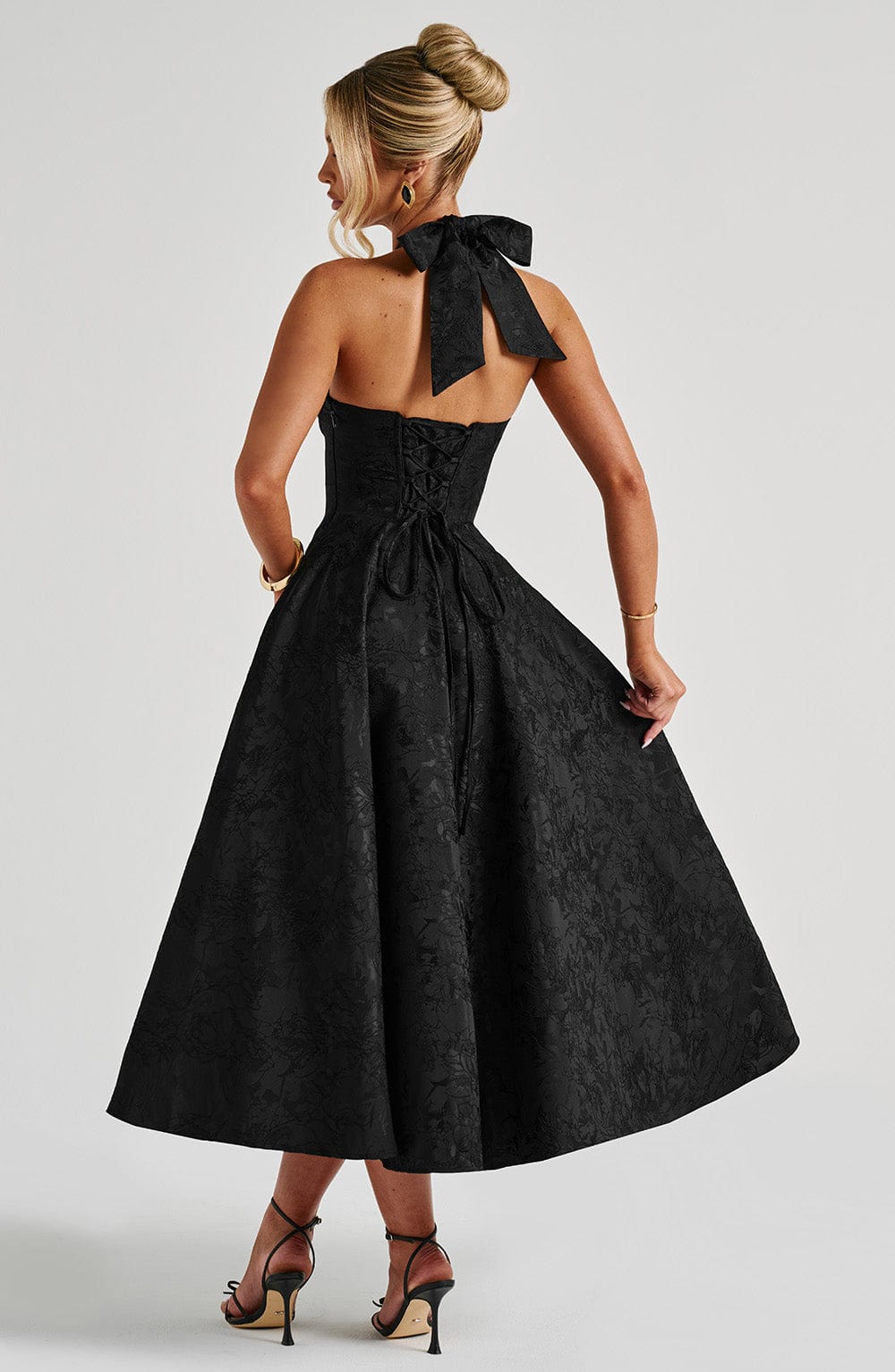 Evelyn – Graceful Midi Dress