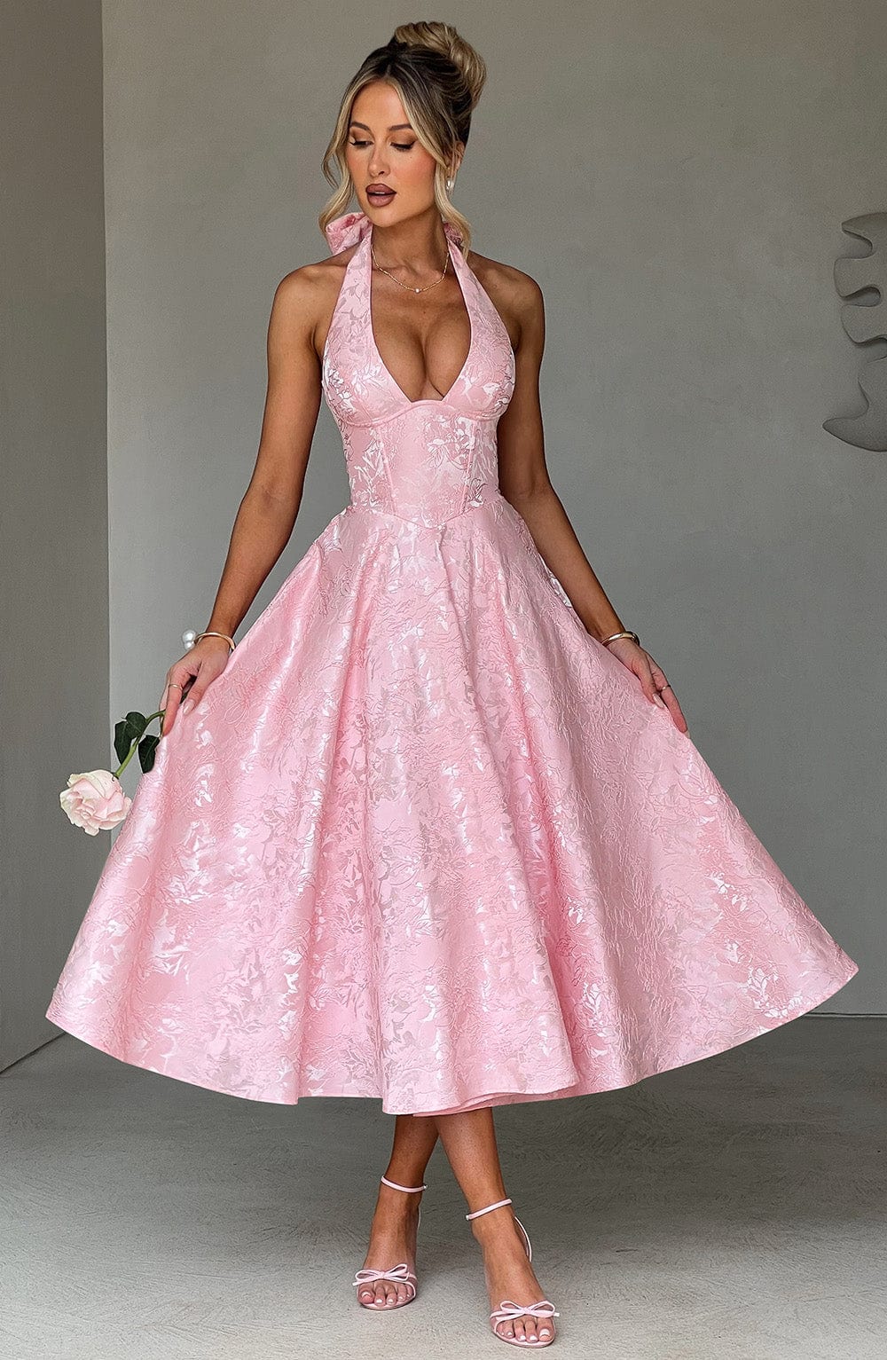 Evelyn – Graceful Midi Dress