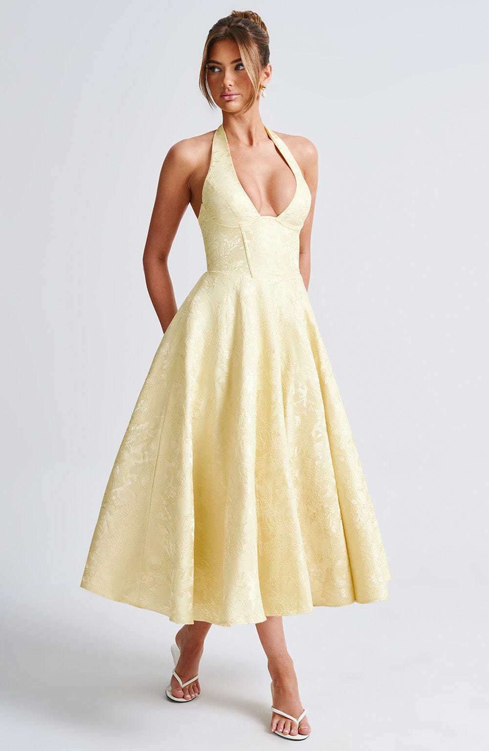 Evelyn – Graceful Midi Dress