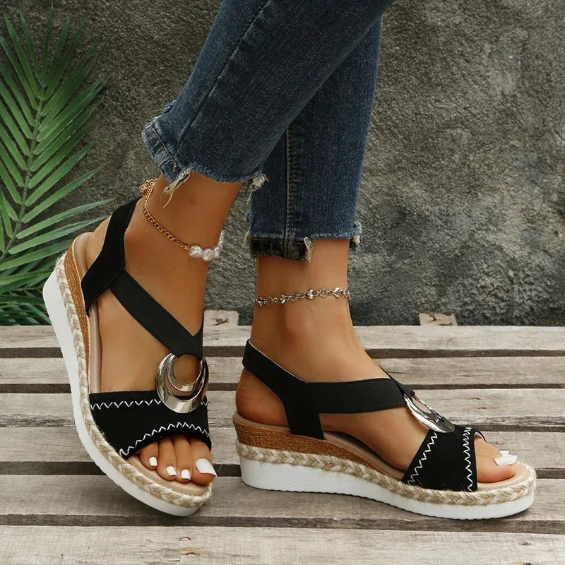 Arabelle - Relaxed Fit Sandals