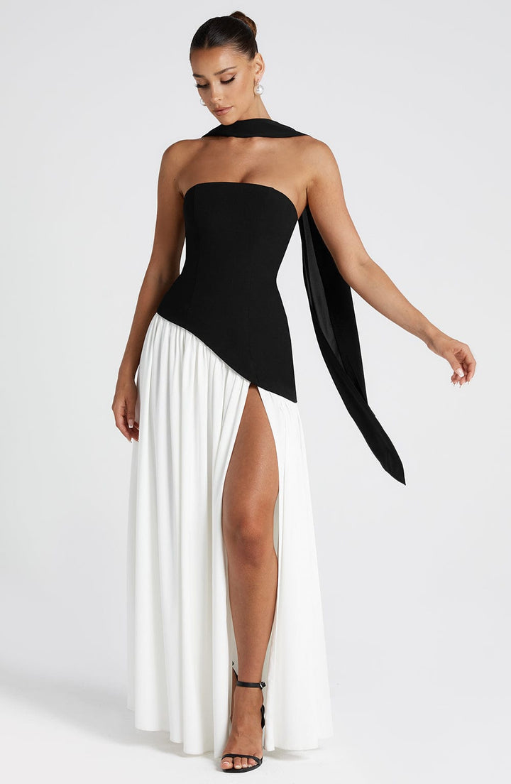 Tessa – Bold Maxi Dress