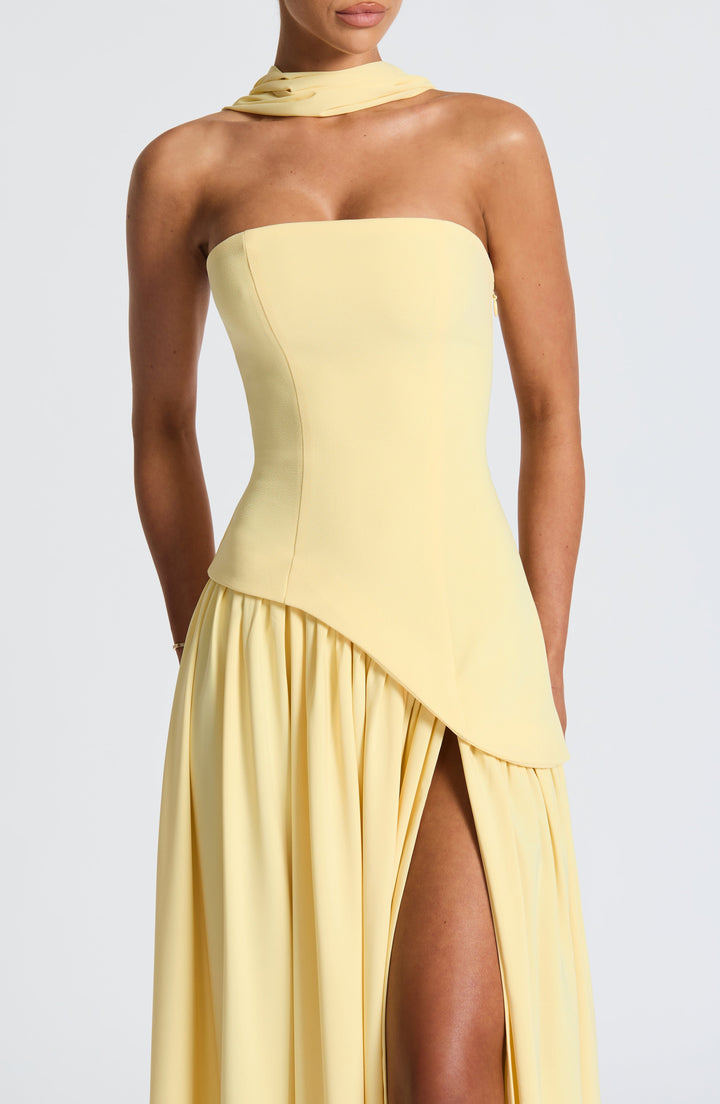 Tessa – Bold Maxi Dress