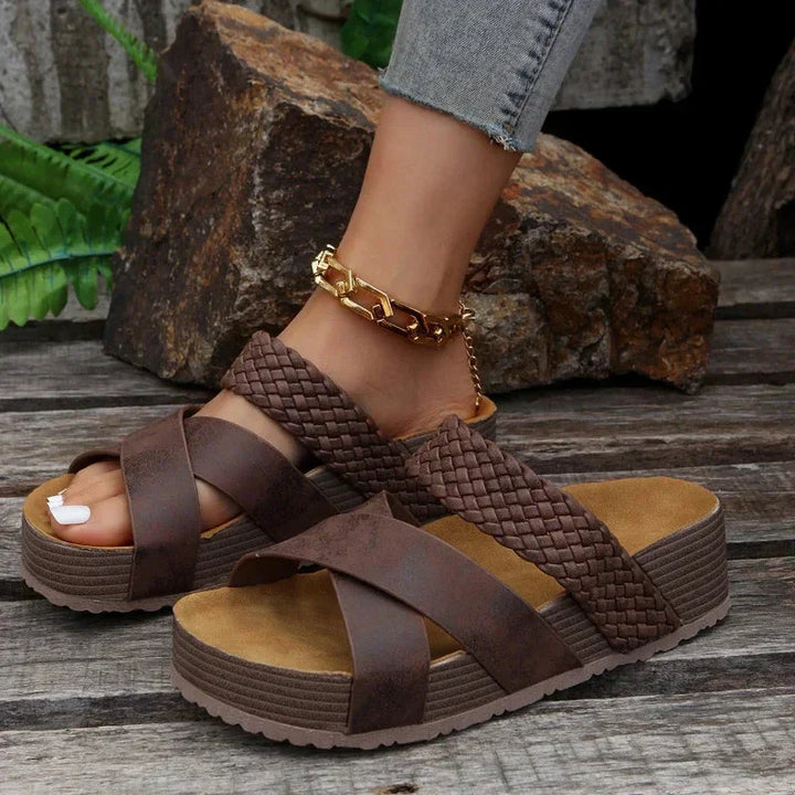 Kaihō - Supportive Sandals