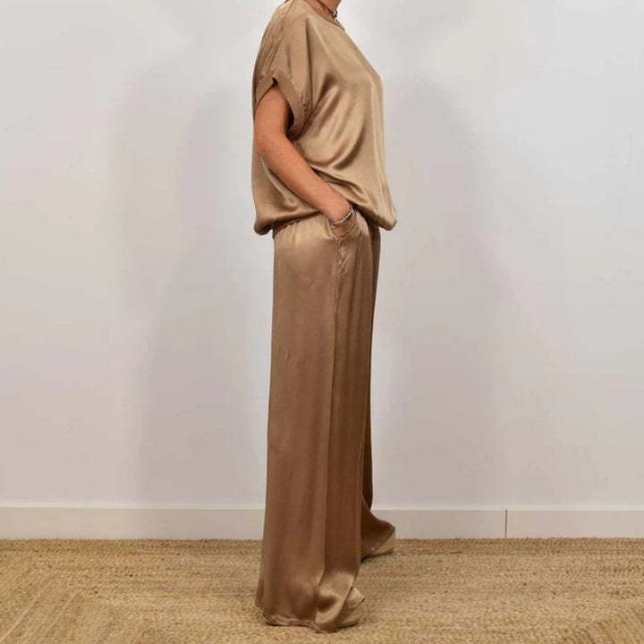 Annalise – Elegant Two-Piece Set