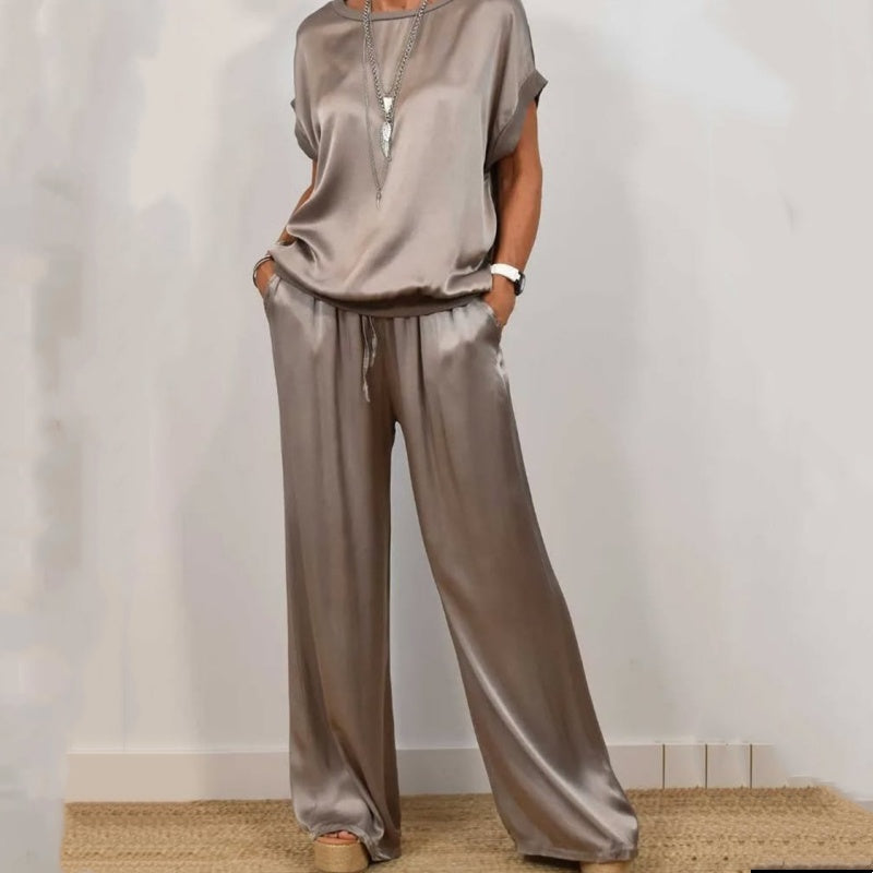 Annalise – Elegant Two-Piece Set